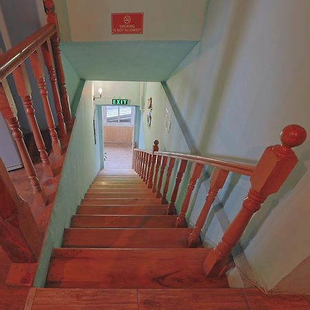 Хостел Leon Rooms Тбилиси Экстерьер фото