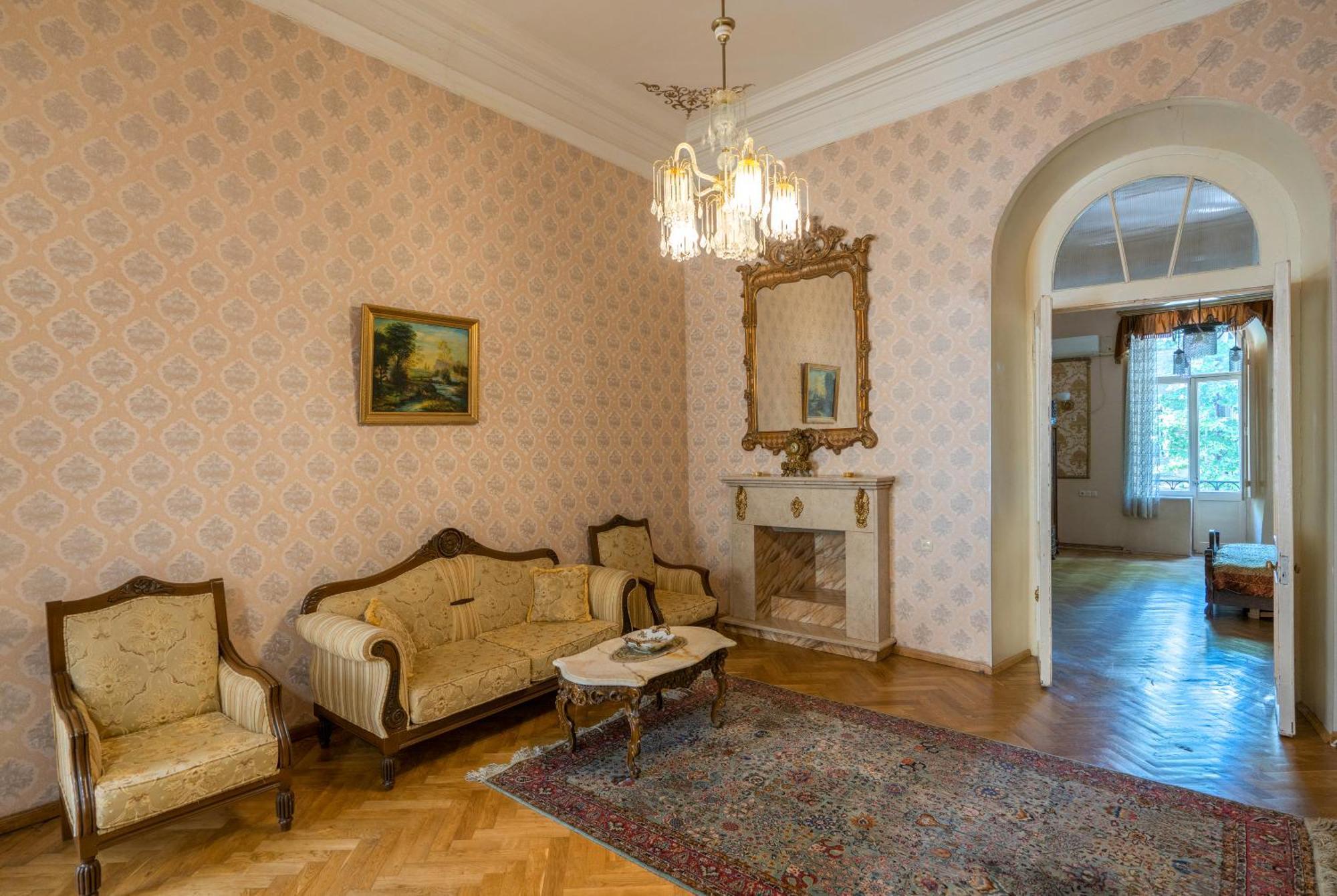 Хостел Leon Rooms Тбилиси Экстерьер фото