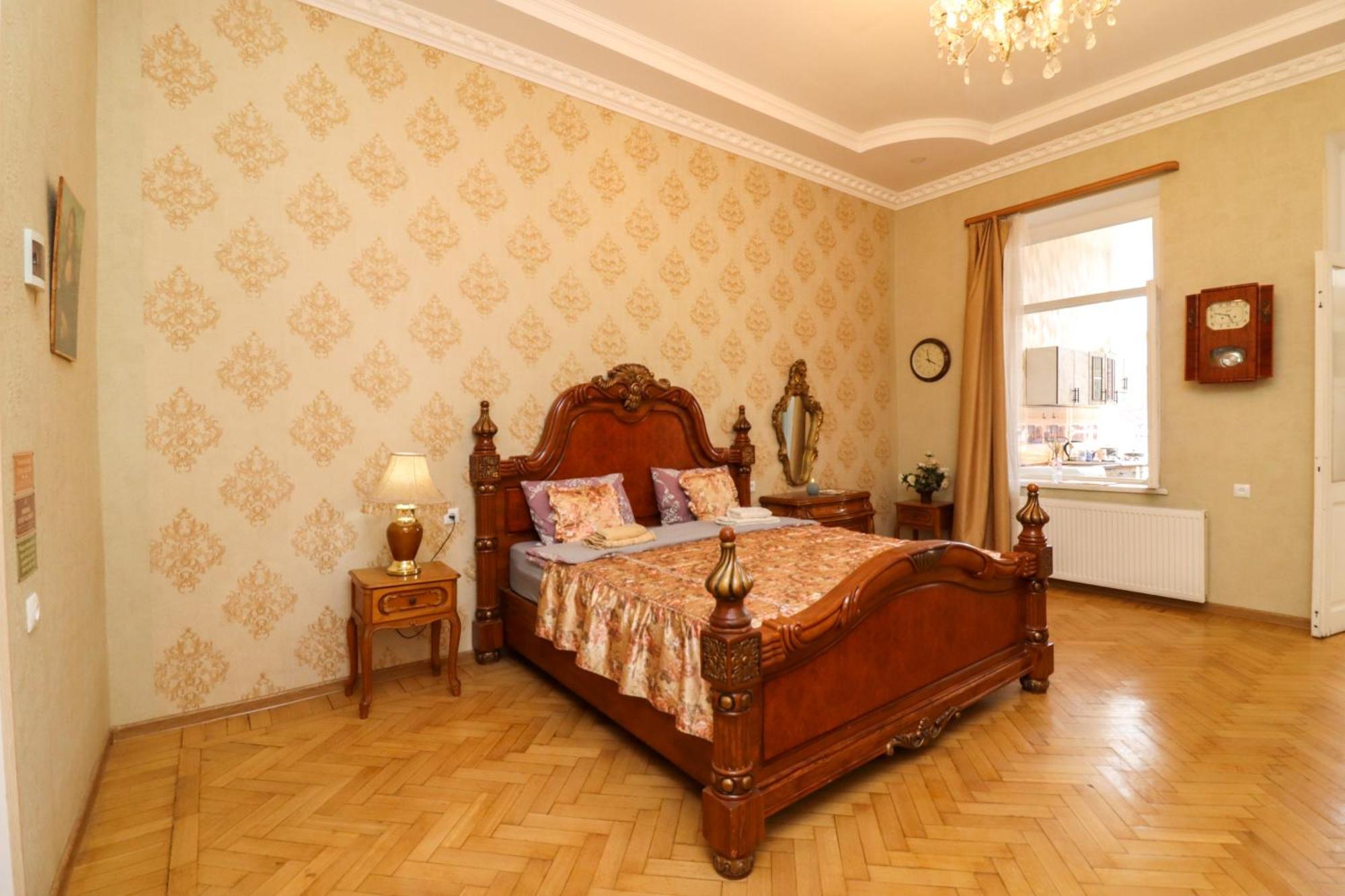 Хостел Leon Rooms Тбилиси Экстерьер фото