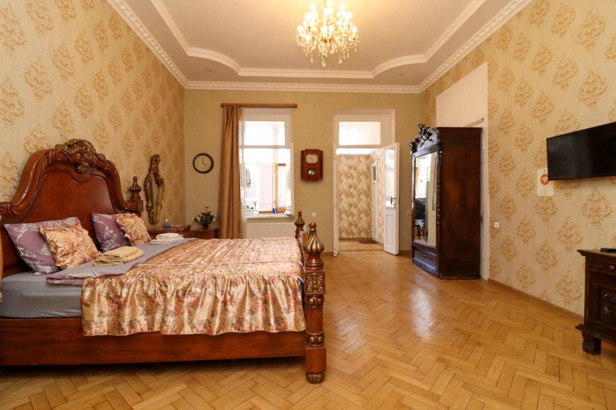 Хостел Leon Rooms Тбилиси Экстерьер фото